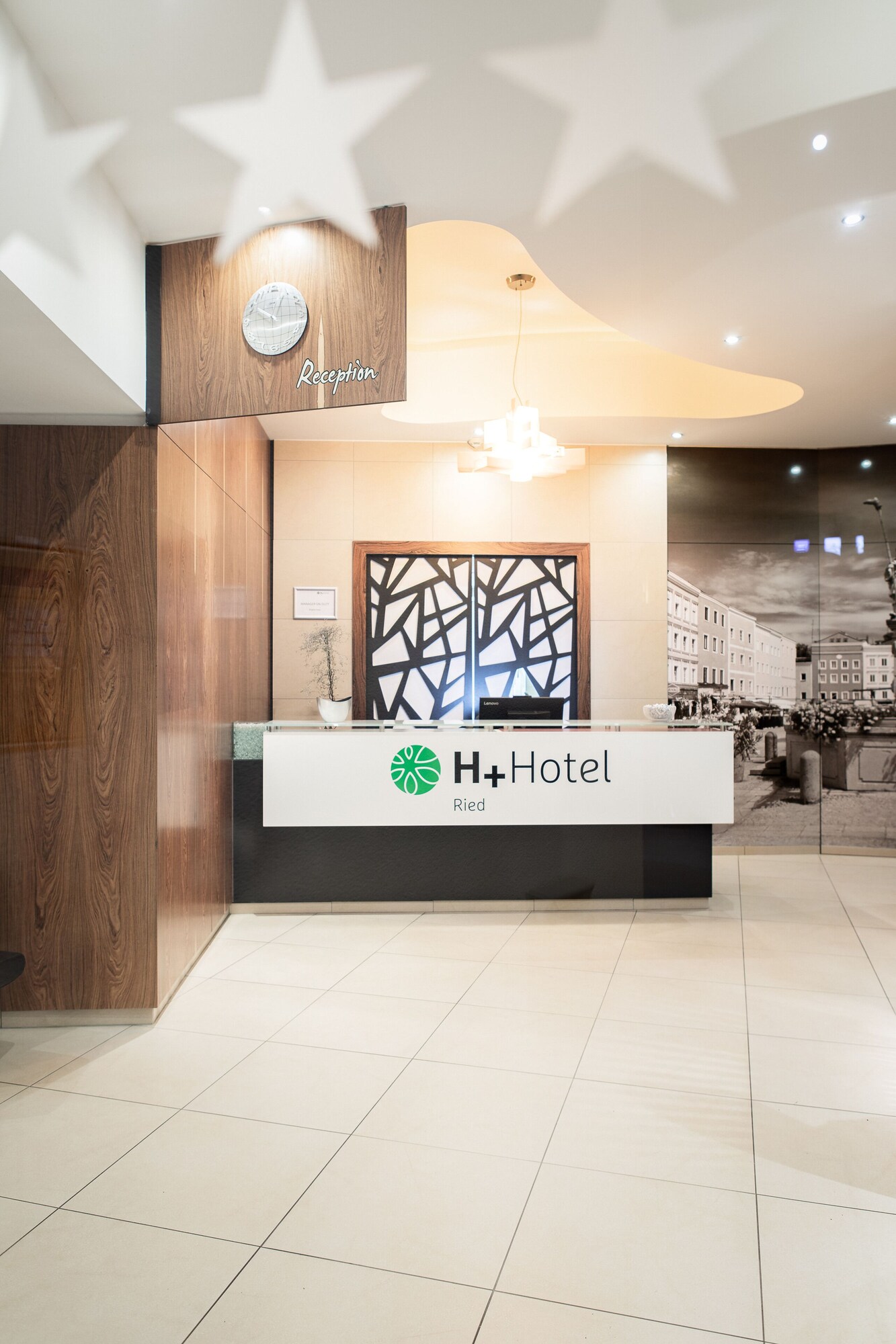 4 Star Hotels