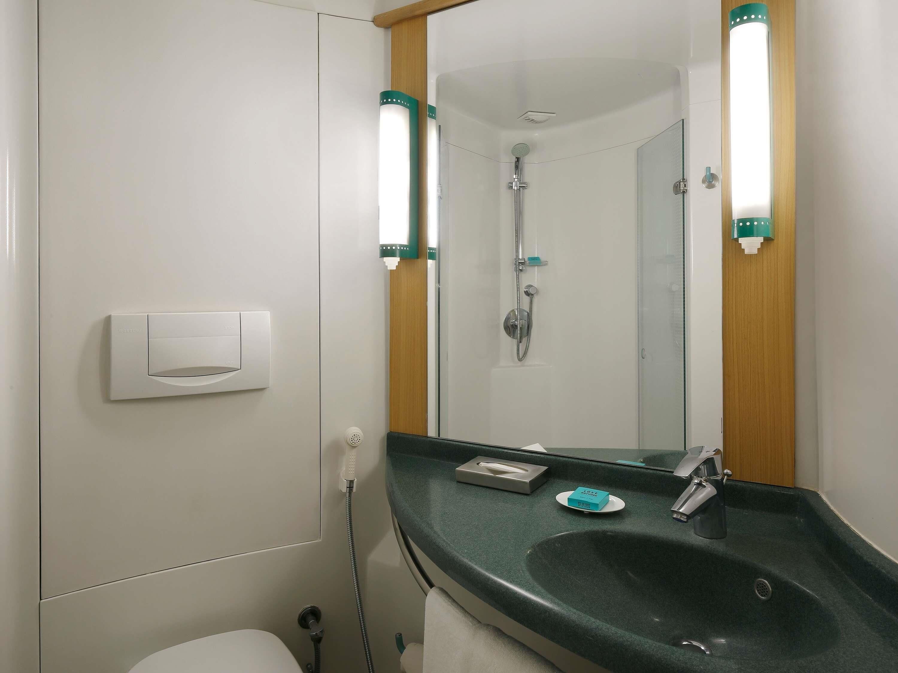 Premium bedding, down duvets, minibar, in-room safe