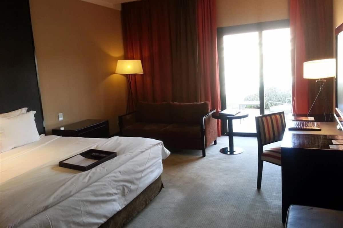 Minibar, in-room safe, desk, rollaway beds