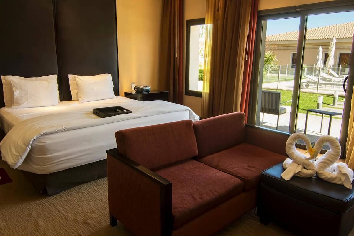 Minibar, in-room safe, desk, rollaway beds