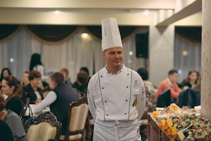 用餐