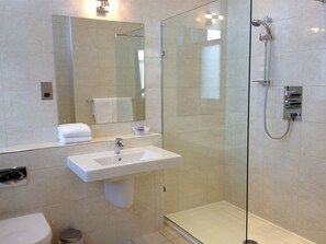 Doppia Superior, bagno in camera | Bagno | Asciugamani