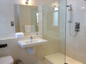 Superior Double Room, Ensuite | Bathroom