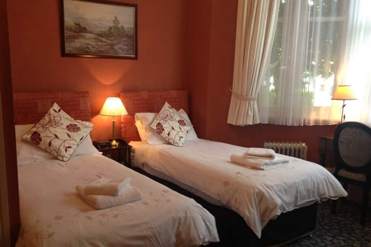 Twin Room, Ensuite