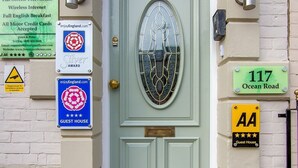 Unclassified image, 3 of 17, button - Forest Guest House (South Shields)