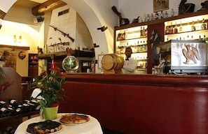 Bar (en el alojamiento)