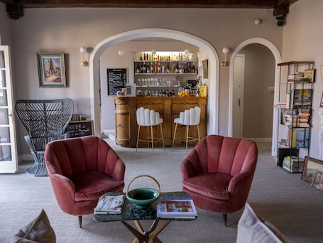 Interior. Hôtel Le Provençal
