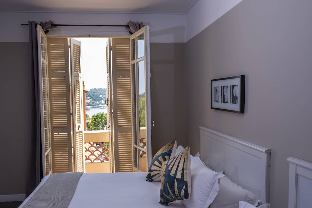 Comfort Quadruple Room, Sea View | Free WiFi, bed sheets