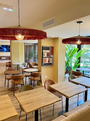 Daily buffet breakfast (EUR 16 per person)