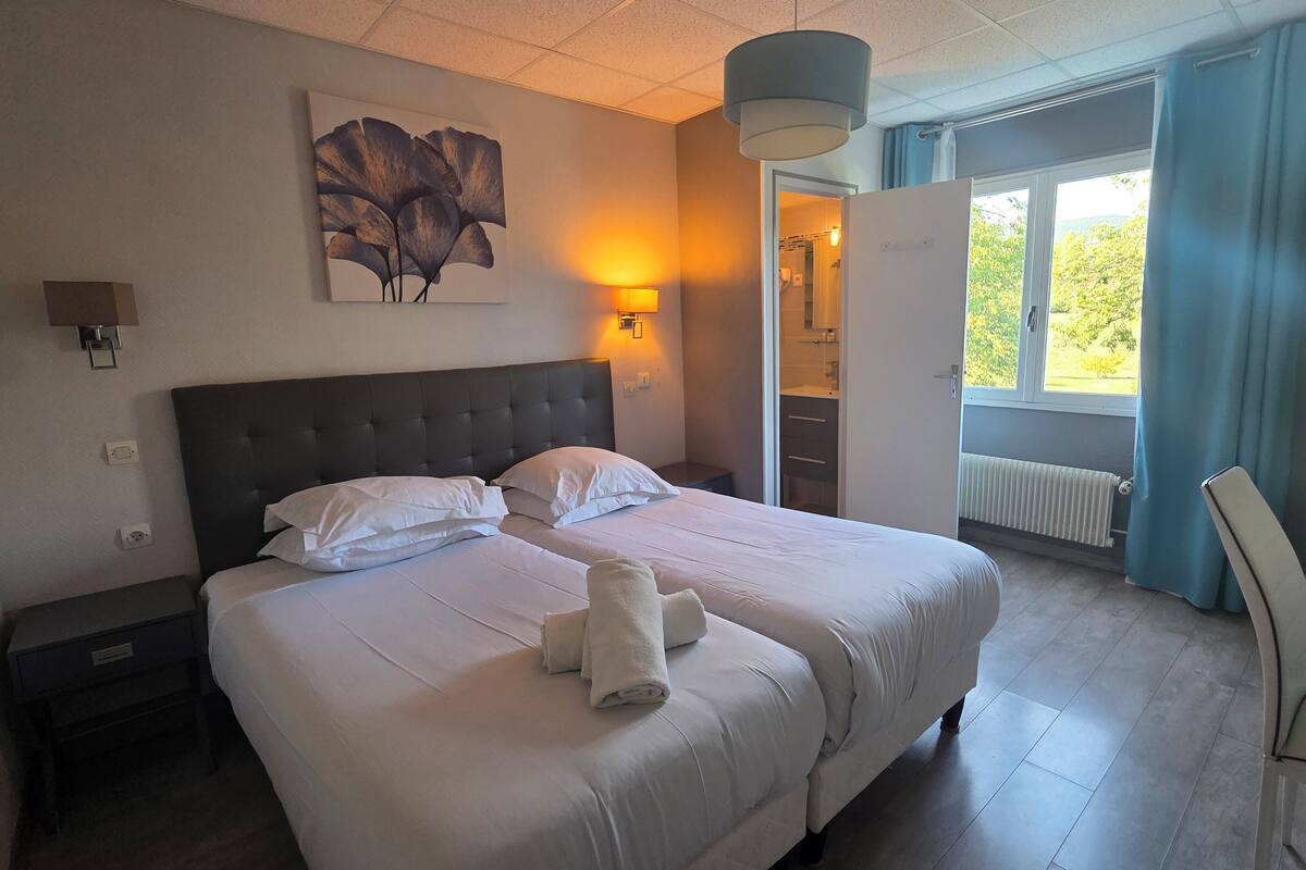 Twin Room, 2 Single Beds
