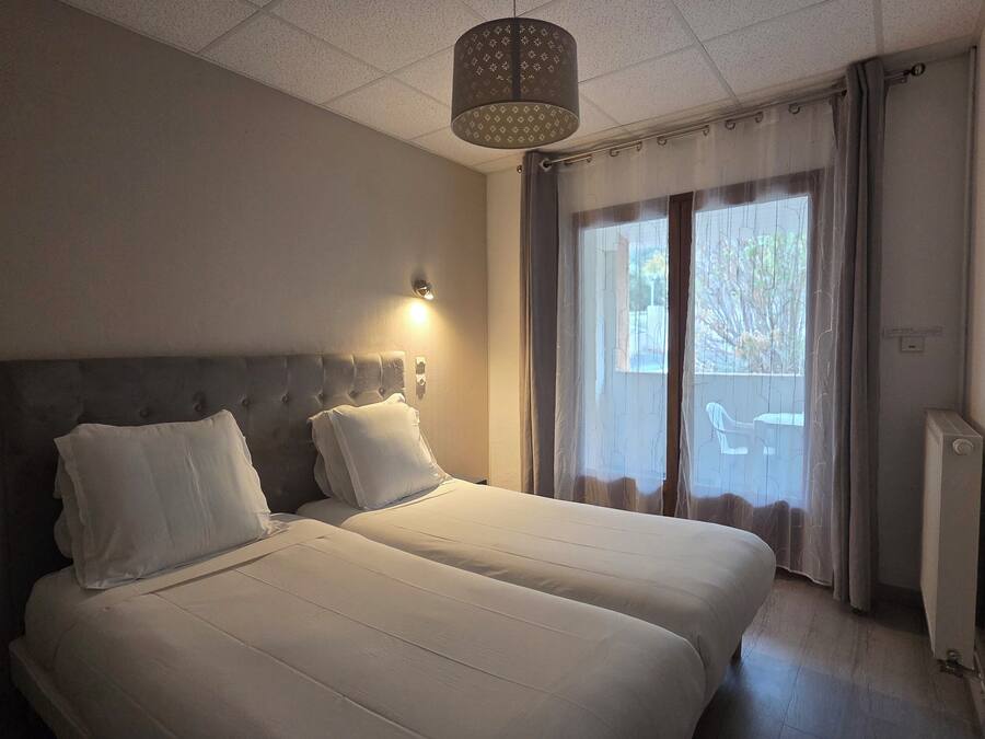 Escritorio y wifi gratis