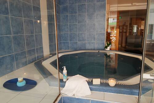 Bain à remous intérieur