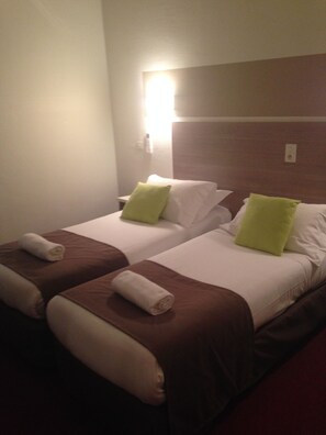 Literie de qualité supérieure, fer et planche à repasser, Wi-Fi gratuit