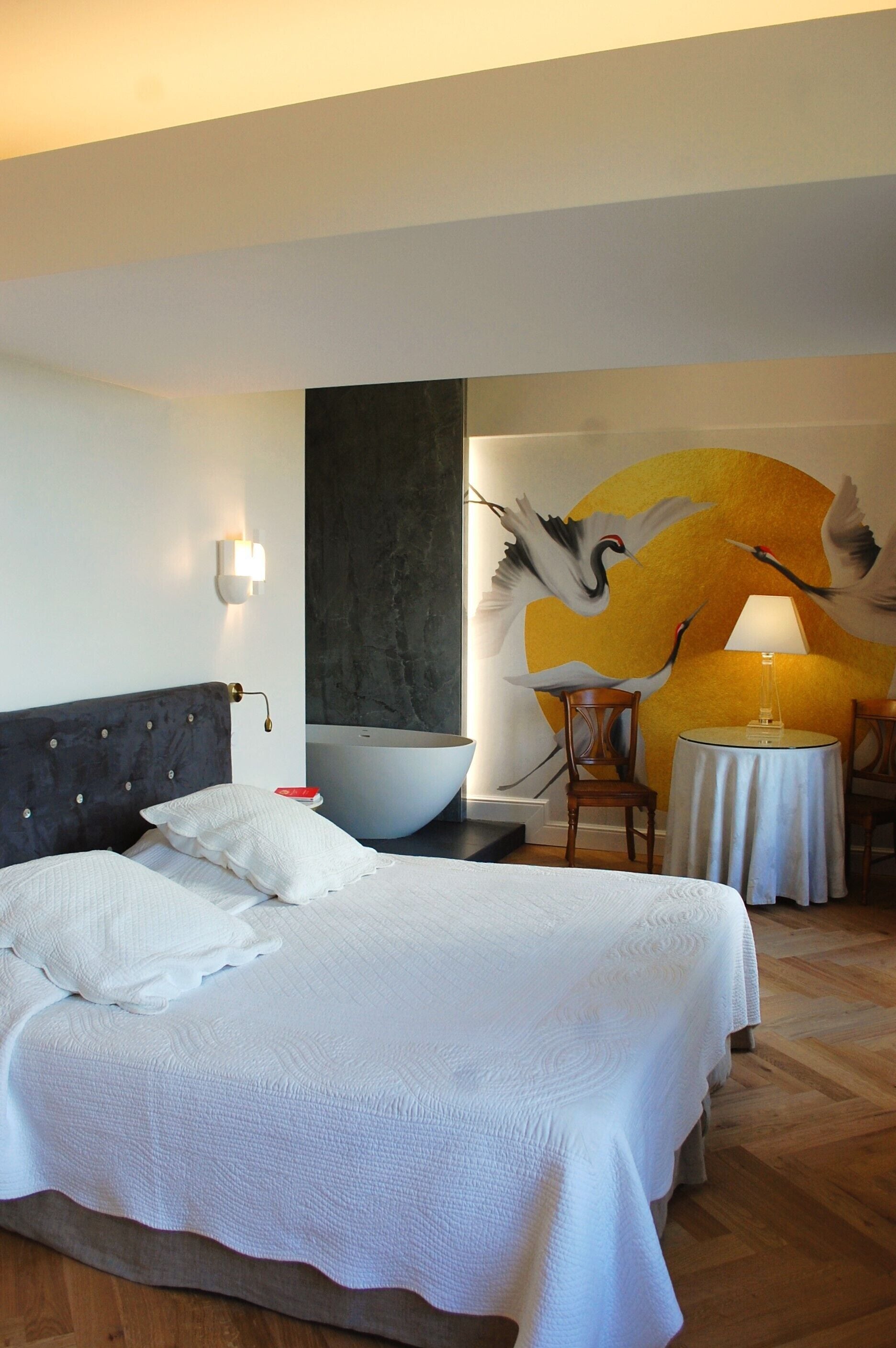junior suite double or twin room( vue vallee) | free wifi, bed sheets