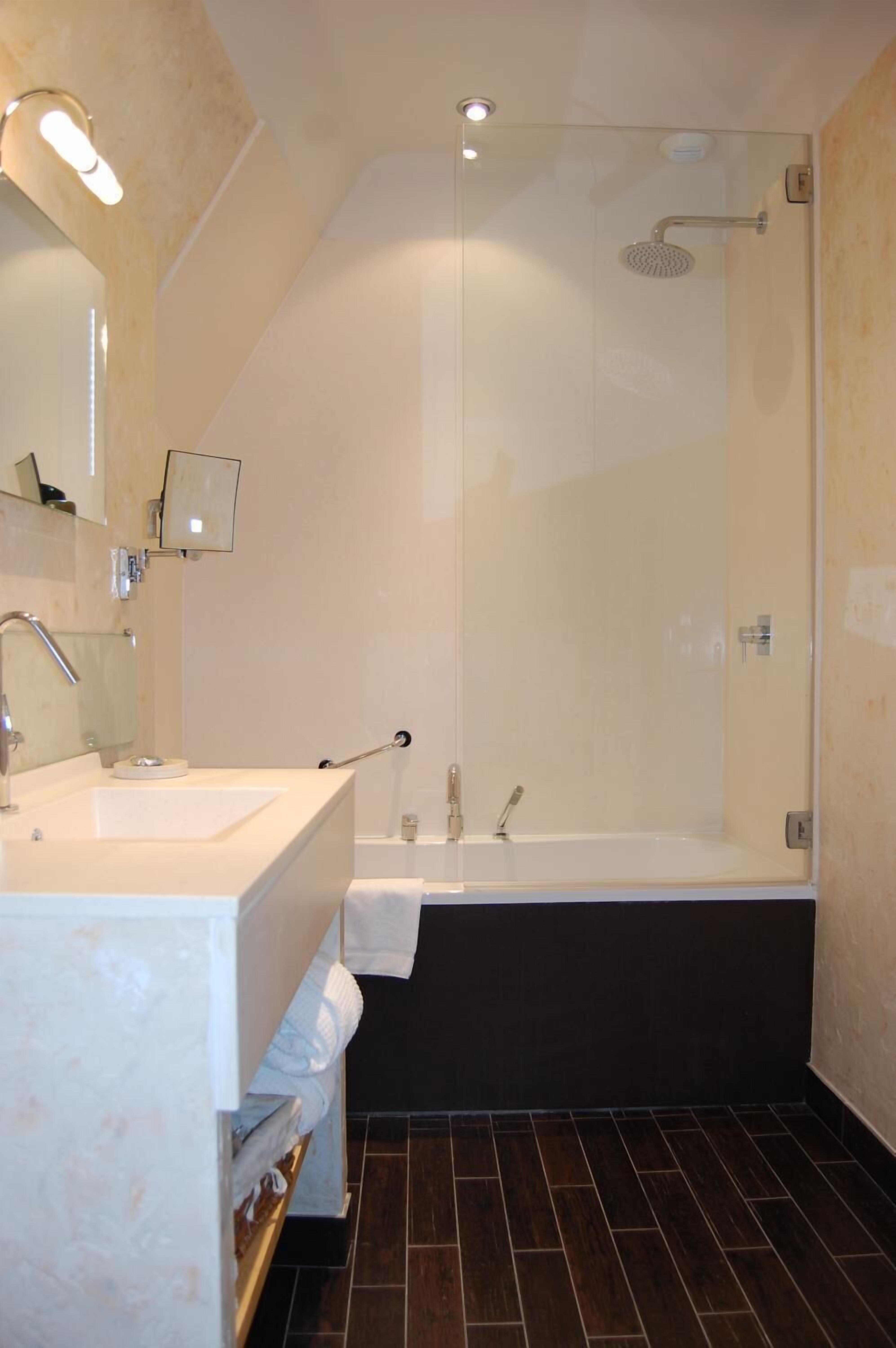 standard room | bathroom | hair dryer, towels