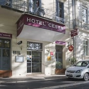 Hotel Cesar Nimes historic center & Train Station