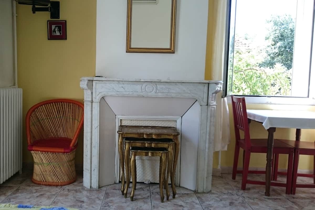 Standard Room | Living area