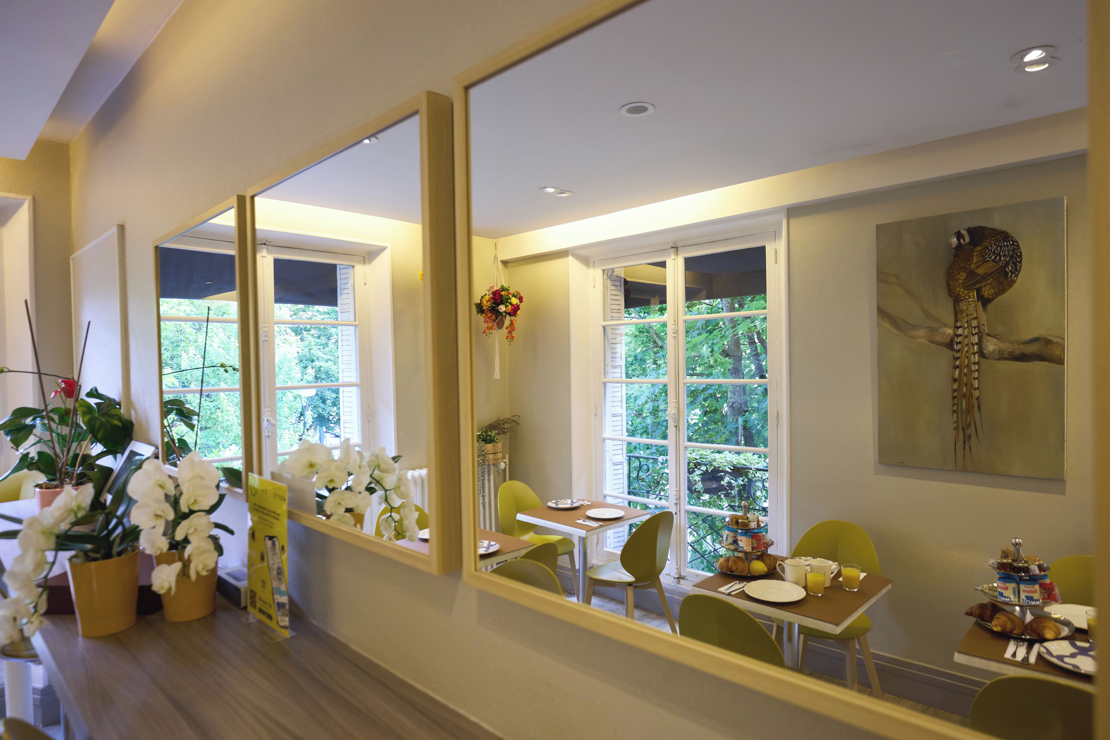 daily continental breakfast (eur 9.90 per person)