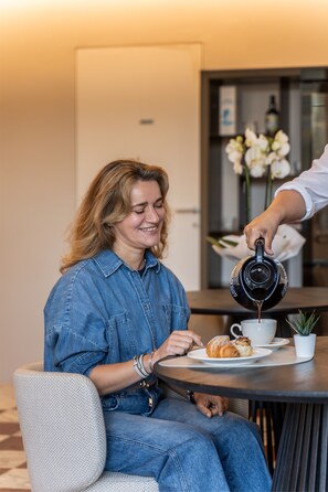 Dagelijks ontbijtbuffet inbegrepen