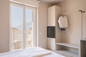 Superior Room, Balcony, Partial Lake View | In-room safe, desk, iron/ironing board, free WiFi
