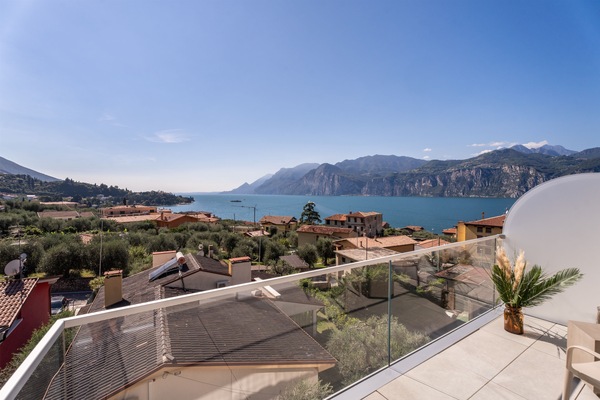 Junior Room, Balcony, Partial Lake View | Balcony