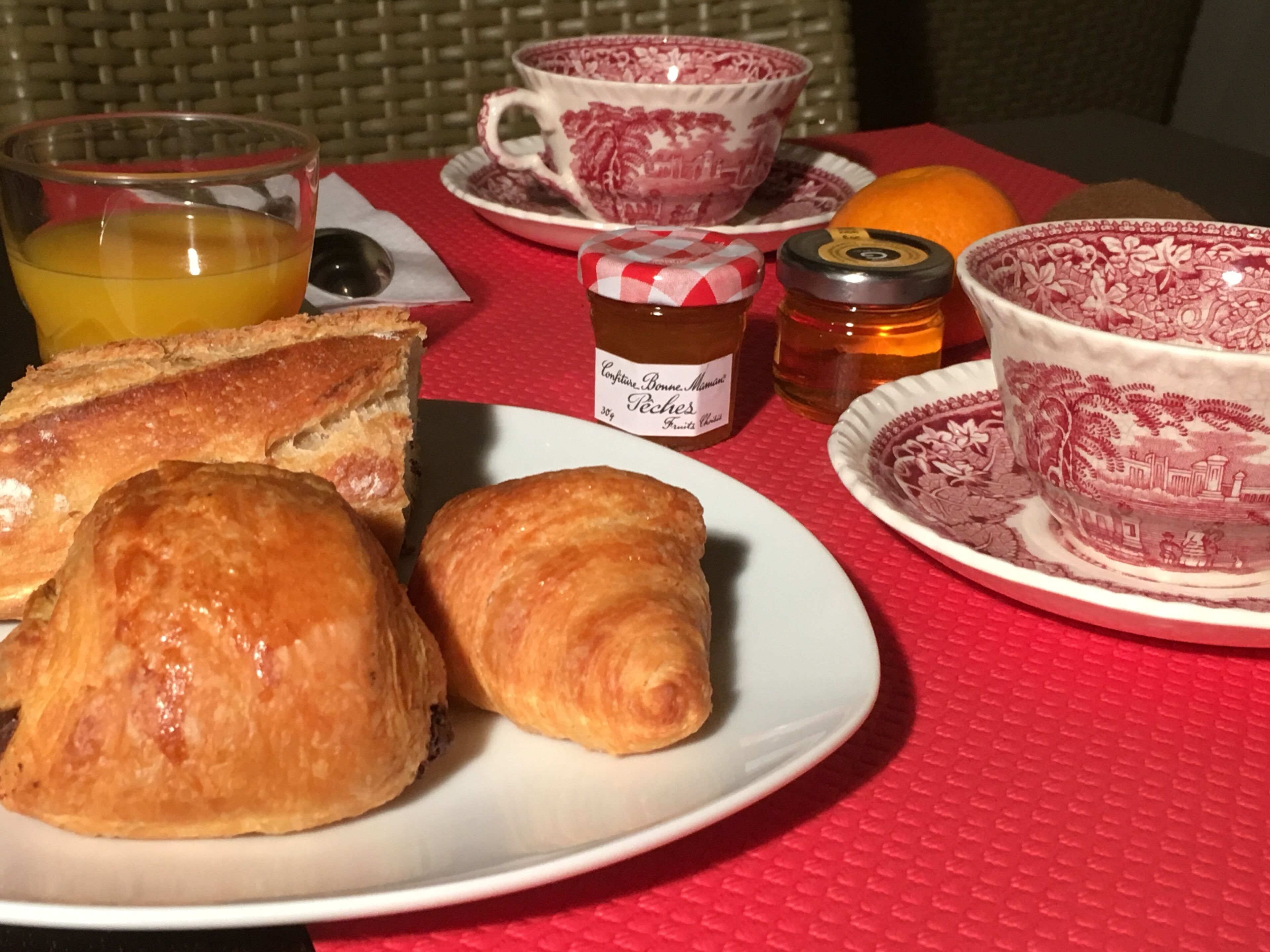 daily buffet breakfast (eur 9.70 per person)