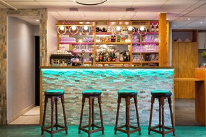 酒吧（店内）