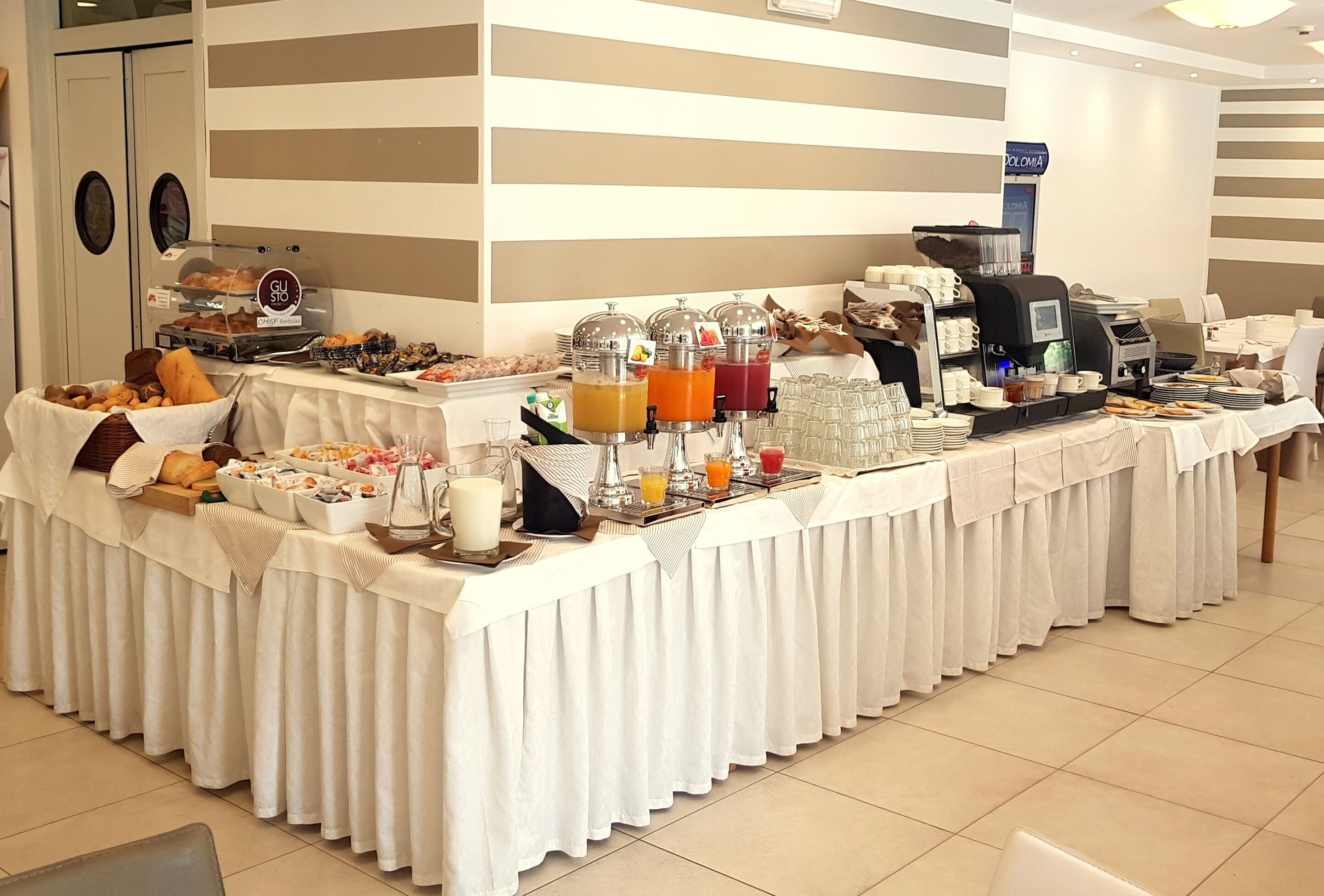 Gratis morgenmadsbuffet hver dag