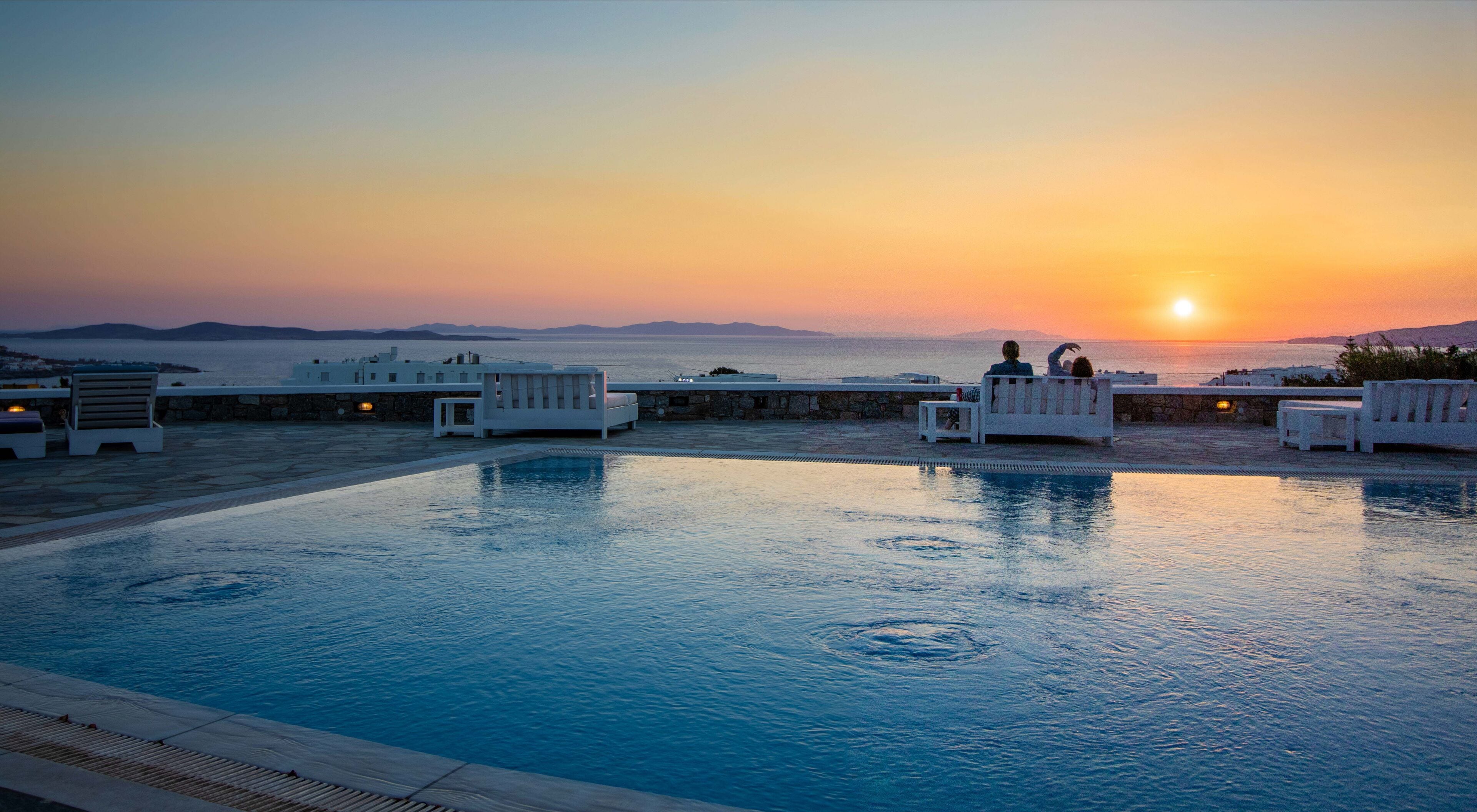 3 outdoor pools, open 8:00 AM to 8:00 PM, sun loungers