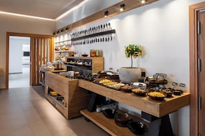 Dagelijks ontbijtbuffet (toeslag)