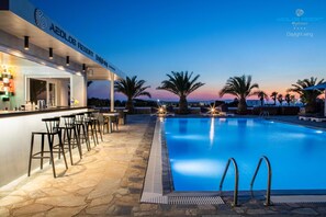 3 outdoor pools, open 8:00 AM to 8:00 PM, sun loungers - Aeolos Resort Mykonos (Mykonos)