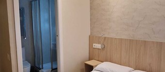 Hostal Atocha Almudena Martin
