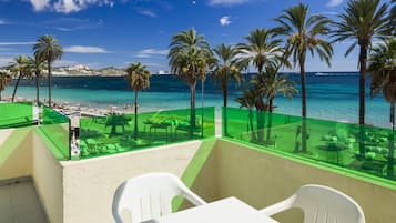 Superior Apartment, 2 Bedrooms, 2 Bathrooms, Beachfront | Beach/ocean view