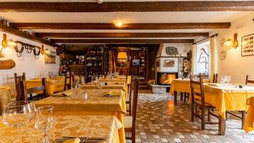 Mittagessen und Abendessen