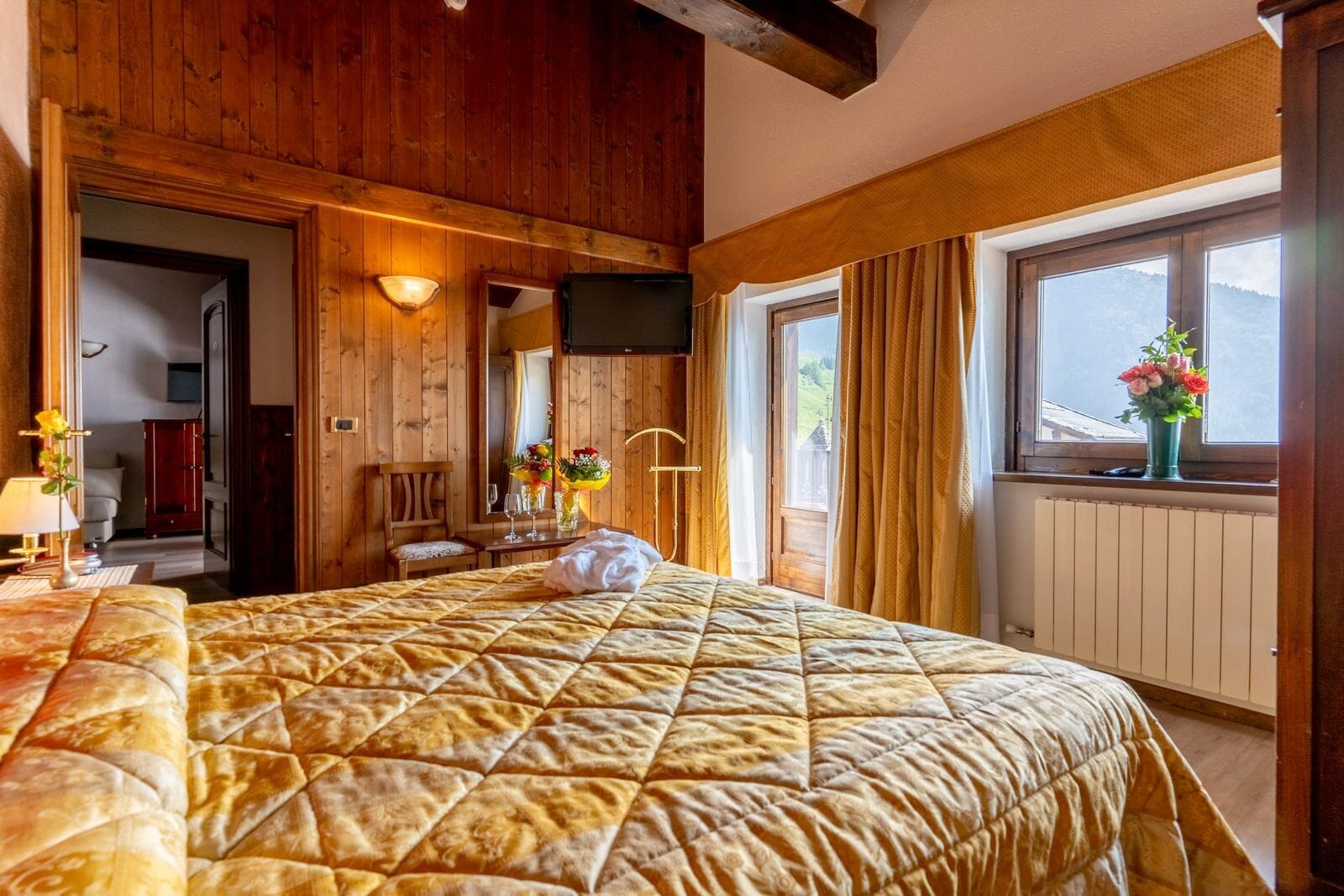 Suite (2 pax) | Schreibtisch, Verdunkelungsvorhänge, schallisolierte Zimmer