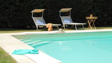 Seasonal outdoor pool, sun loungers