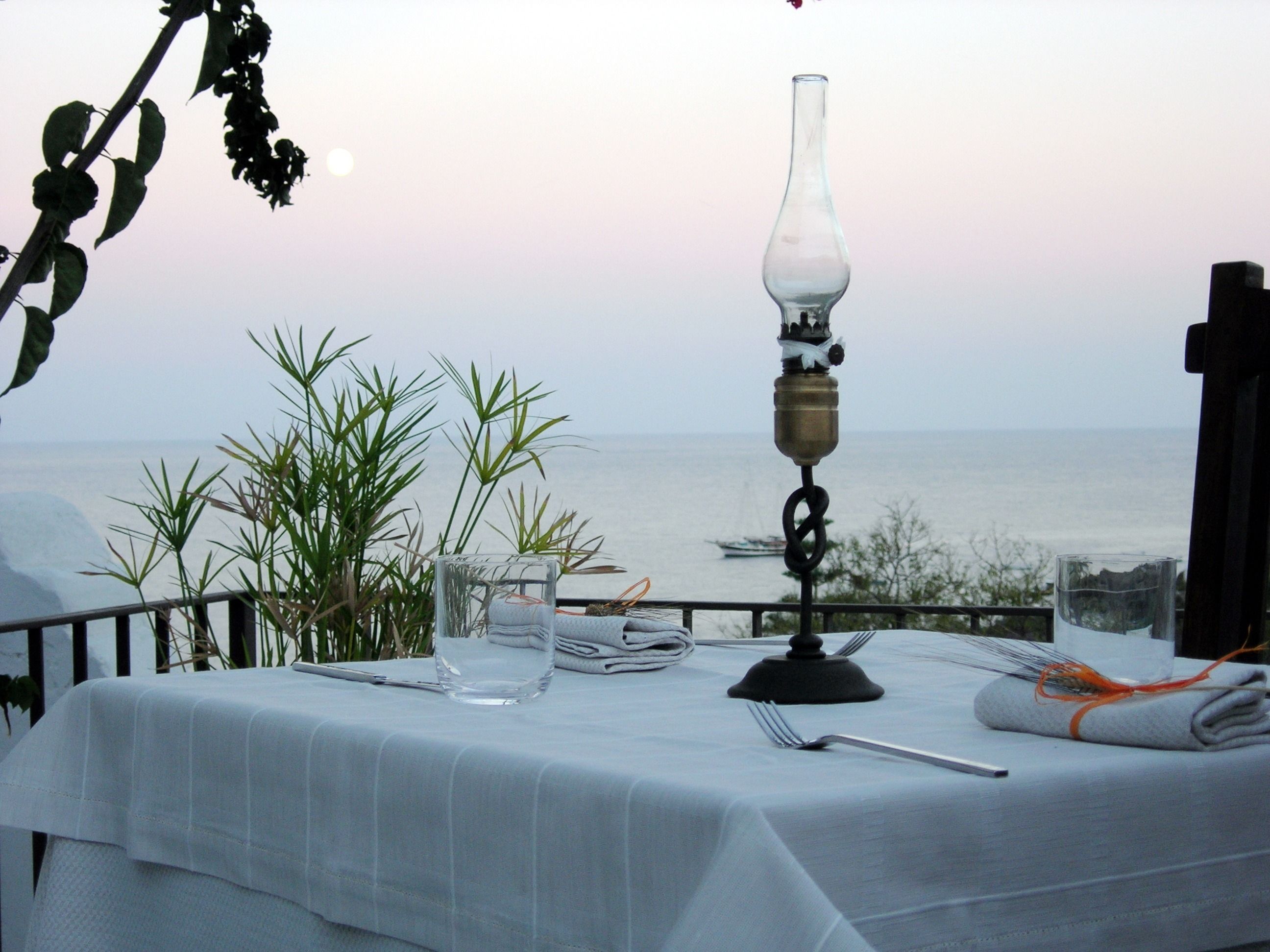 breakfast, lunch, dinner served; regional cuisine, al fresco dining