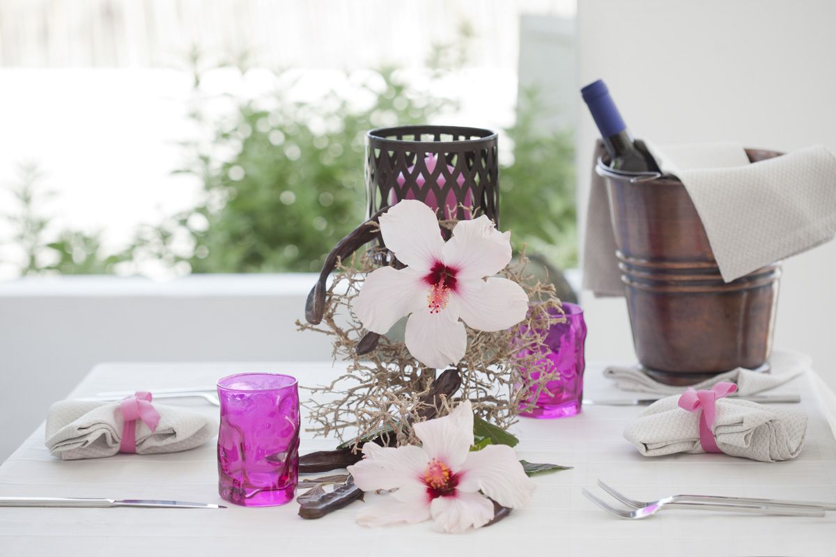 breakfast, lunch, dinner served; regional cuisine, al fresco dining