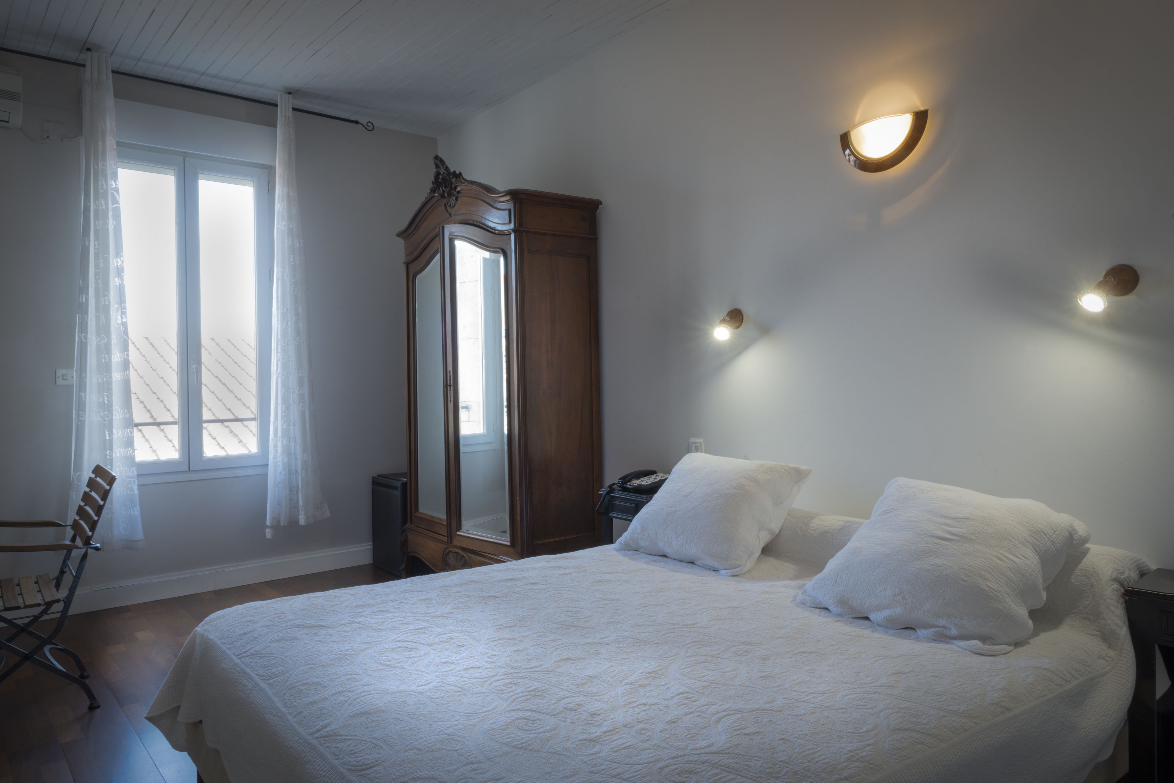 double room | premium bedding, in-room safe, individually decorated