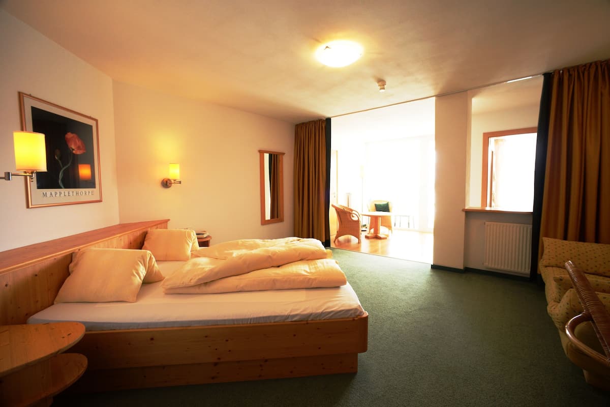 Double Room (Morgensonne) | Down comforters, in-room safe, desk, blackout drapes