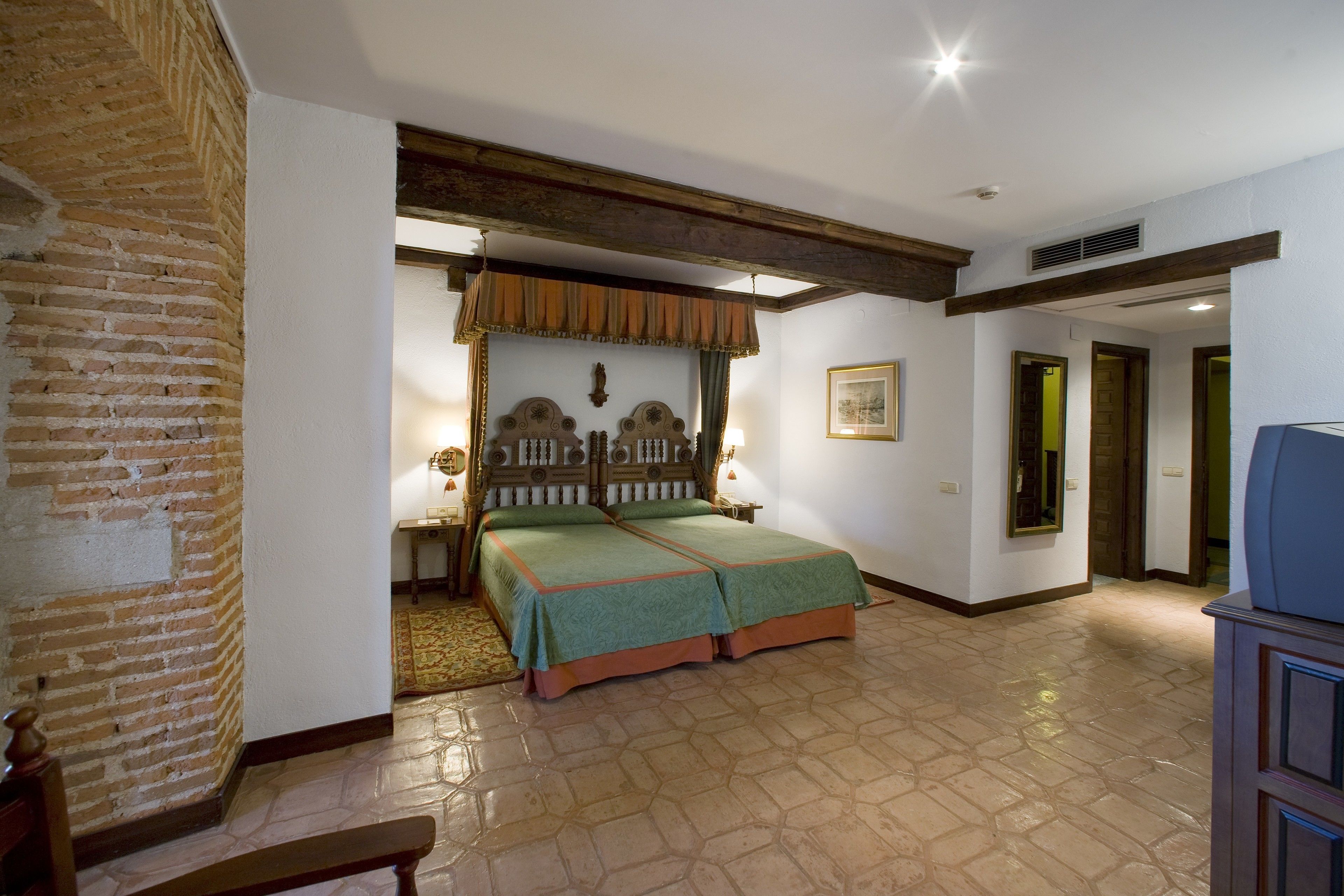 1 bedroom, premium bedding, minibar, in-room safe