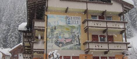 Facciata della struttura