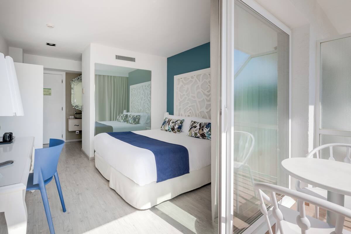 1 bedroom, minibar, in-room safe, desk