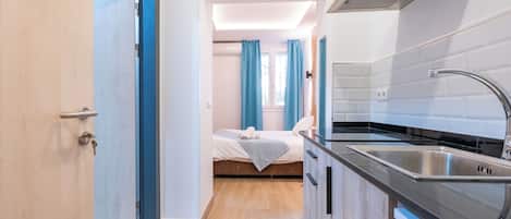Superior Double Room, Kitchenette | Premium bedding, down comforters, individually decorated