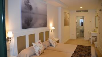Double Room | Premium bedding, in-room safe, desk, laptop workspace