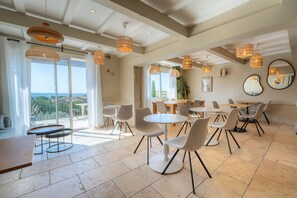 Daily buffet breakfast (EUR 15 per person)