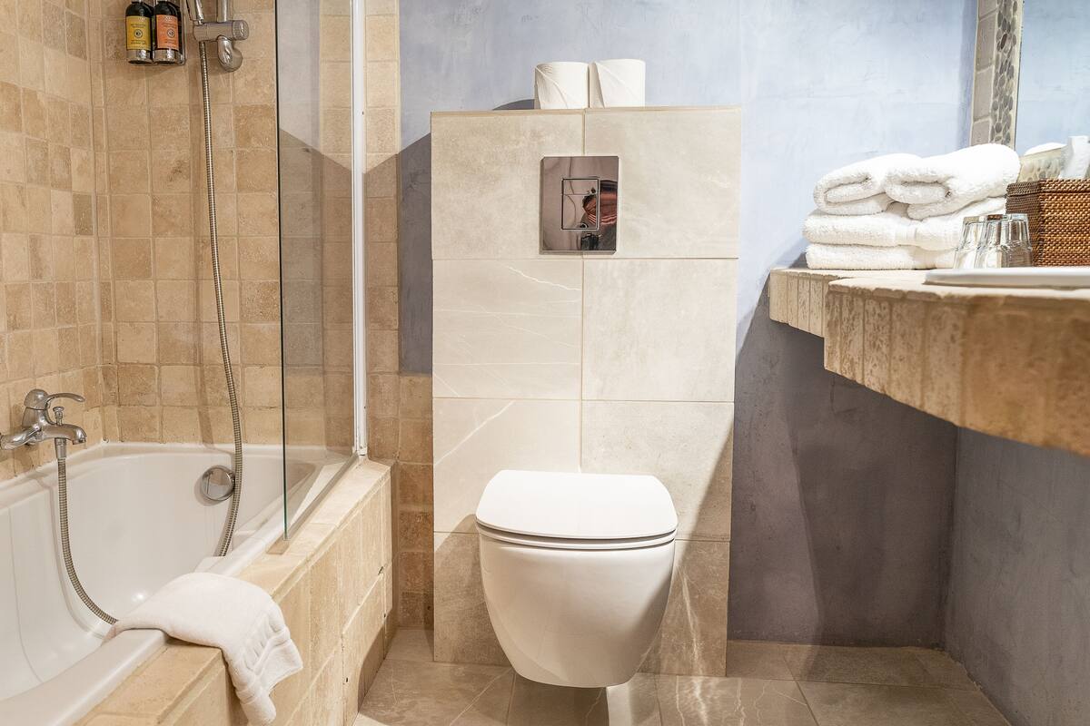 free toiletries, hair dryer, towels