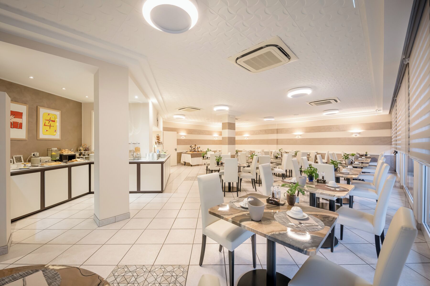 lunch and dinner served, italian cuisine