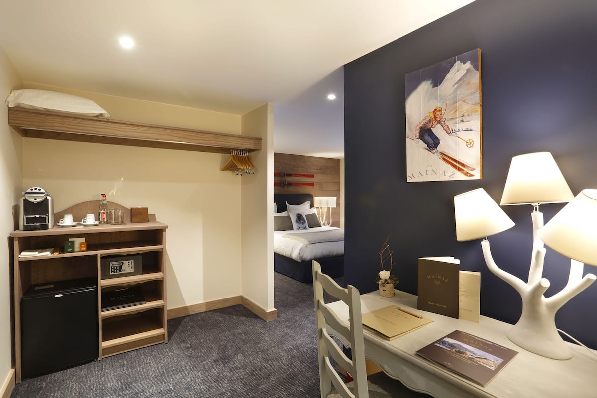 Premium Double Room | Coffee and/or coffee maker