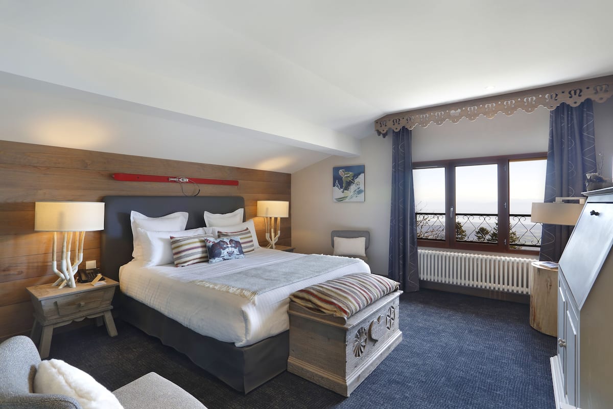 Panoramic Apartment, Lake View | 2 bedrooms, premium bedding, Select Comfort beds, minibar